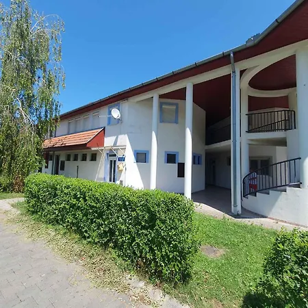In - Balaton 53129 Appartement *
