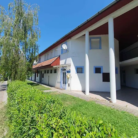 In - Balaton 53129 * زاماردي